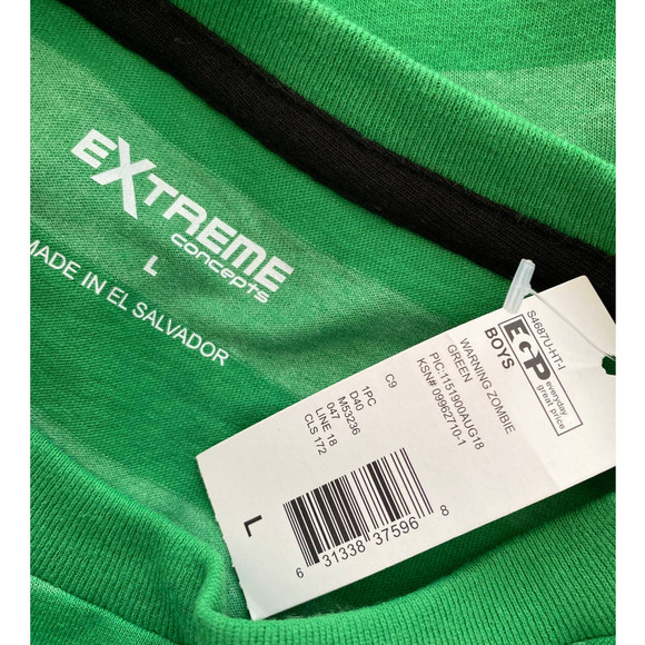 Extreme Concepts Boys Warning Don't Feed the Zombies Tshirt Top NEW Size: Large - Picture 7 of 10